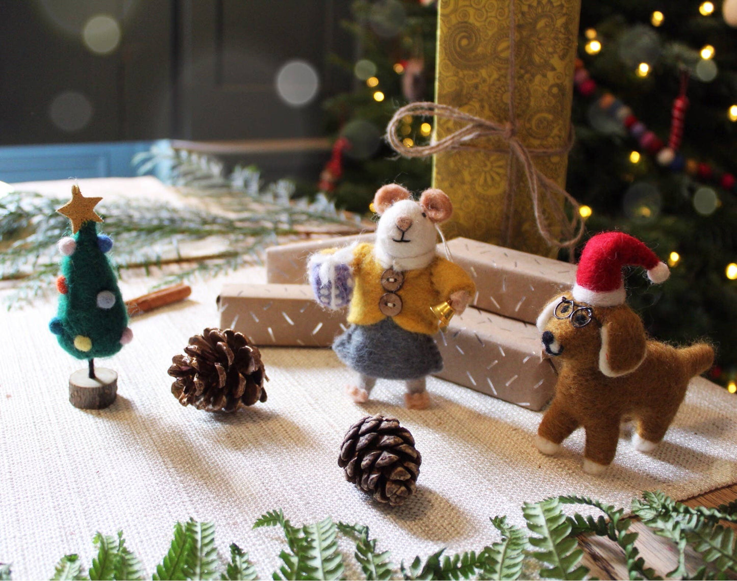 Handmade Biodegradable Felt Agnes Mouse Decoration