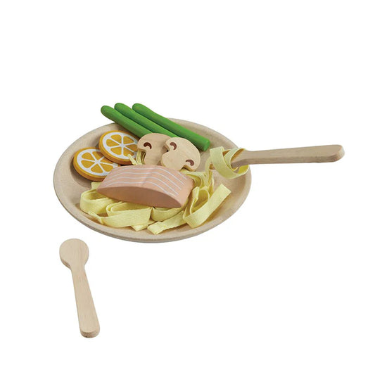 Wooden Pasta Feeding Set